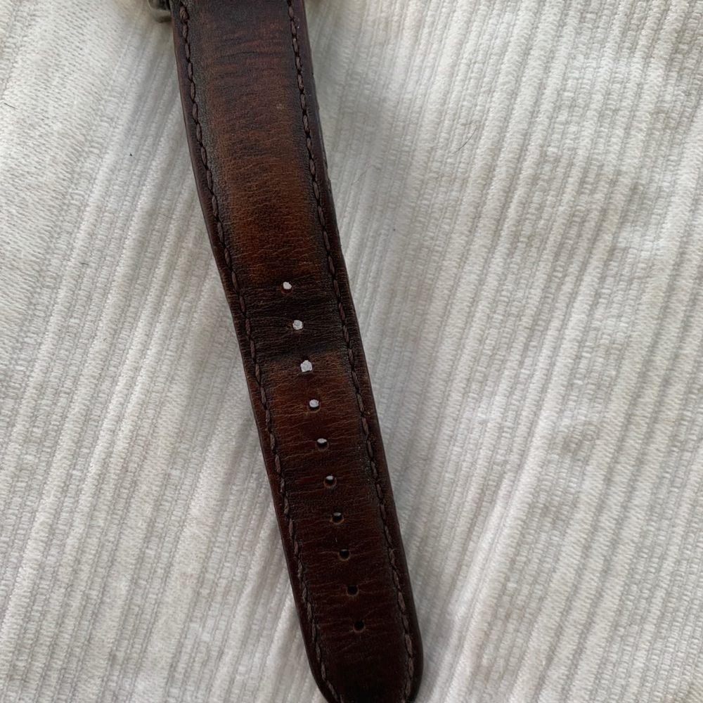 Burberry Leather Strat Watch - Picture 4 of 5